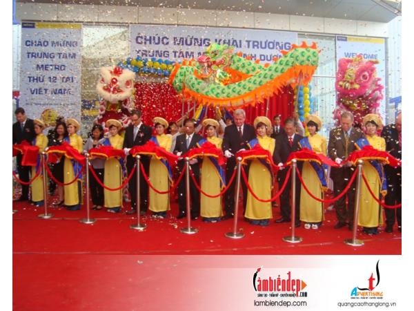 In biển quảng cáo, phông bạt quảng cáo khổ lớn hiflex