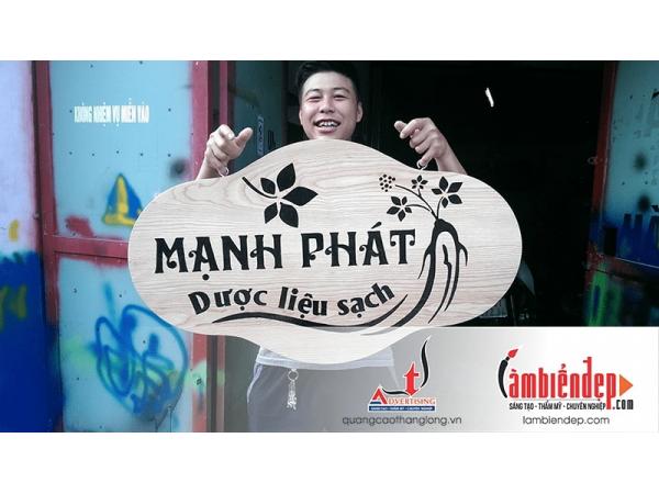 Thiết kế, lắp đặt biển gỗ đẹp, biển gỗ quảng cáo