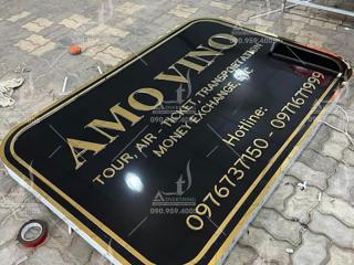 Biển công ty nền alu đen chữ nổi inox vàng gương