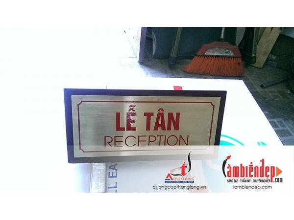 Biển chức danh, biển để bàn, lễ tân