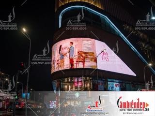 Các xu hướng thi công biển quảng cáo OOH nổi bật năm 2026