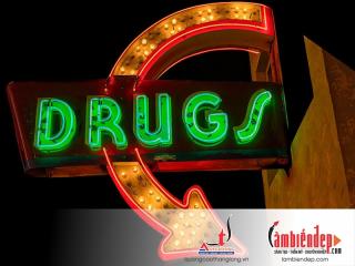Biển vẫy cửa hàng DRUGS