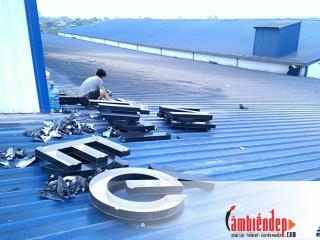 Những trường hợp sửa chữa biển hiệu quảng cáo tốt hơn đầu tư làm mới