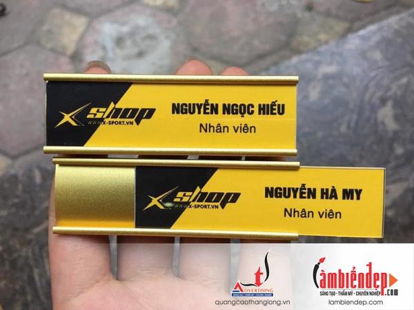 Làm bảng tên nhân viên, thẻ nhân viên nam châm tại Hà Nội
