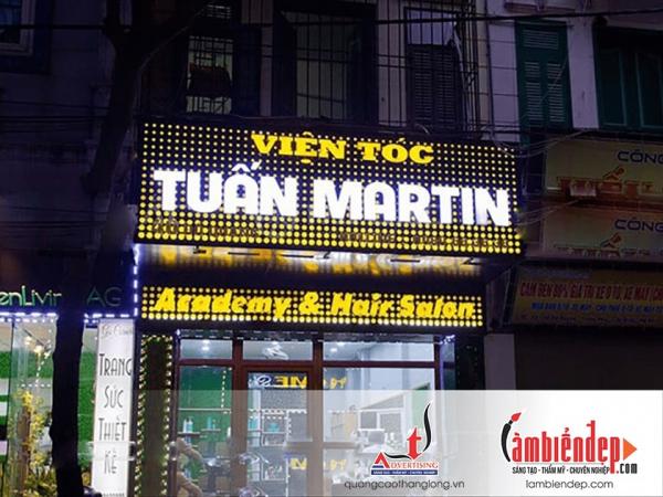 Biển mẫu tóc thời trang đẹp cho cửa hàng làm tóc