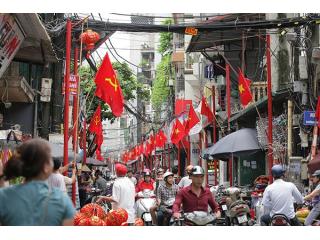 Hà Nội có thêm một tuyến phố đồng bộ biển quảng cáo