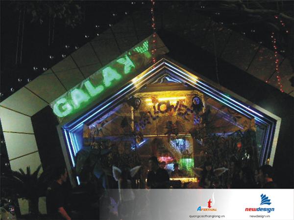 Thiết kế và thi công biển quán bar, biển quán cafe