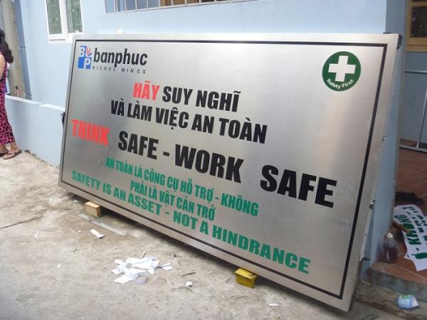 Thi công biển quảng cáo nhà xưởng, khu công nghiệp