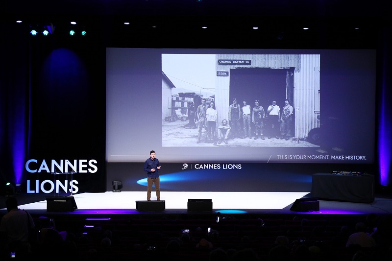 biển quảng cáo ngoài trời tại Cannes Lion