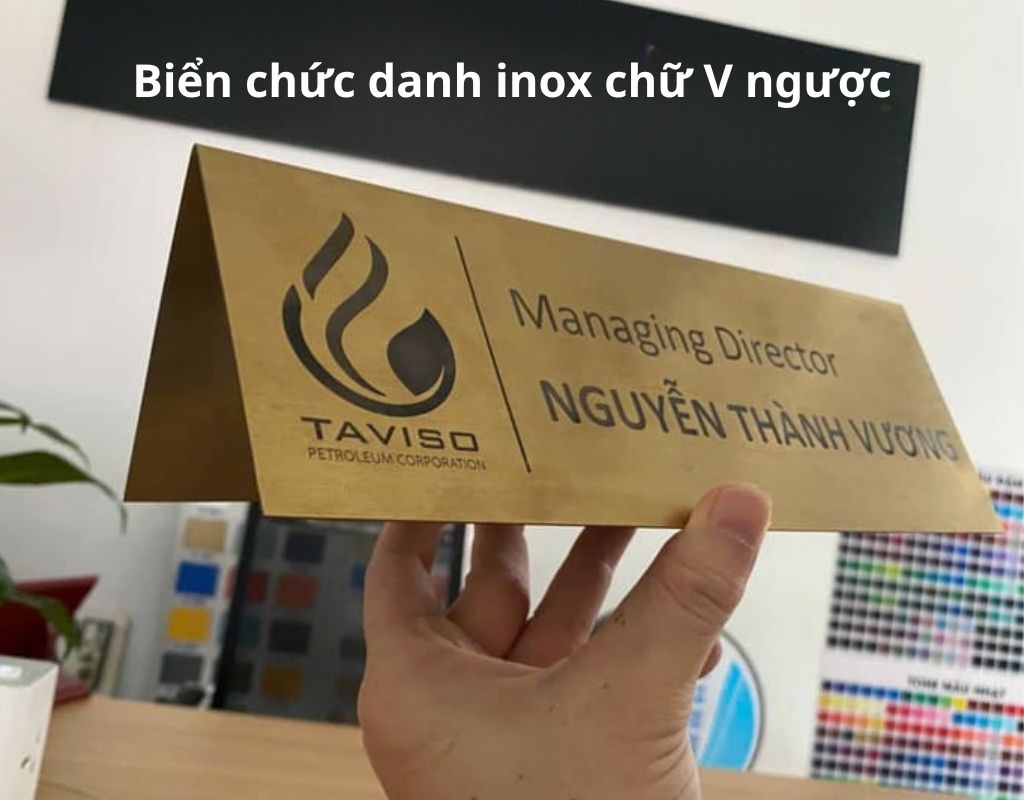 Biển chức danh inox kiểu chữ V ngược